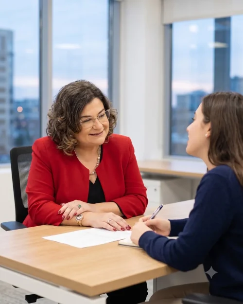Dr. Menekşe Ahbab birebir mentorluk görüşmesinde