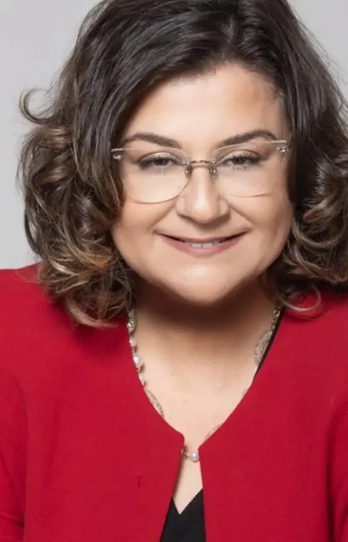 Dr. Menekşe Ahbab